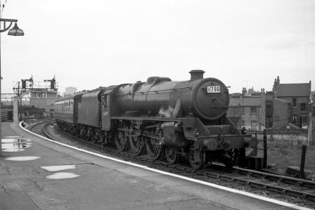 BR(M) 5MT class 45097 at Clapham Junction Station, Greater London with a LMR - South Coast service on Wednesday 20 Aug 1952 - J.H.W. Kent [090459]