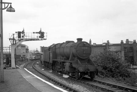 BR(M) 8F class 48600 at Clapham Junction Station, Greater London with a LMR - Norwood Goods on Wednesday 20 Aug 1952 - J.H.W. Kent [090462]
