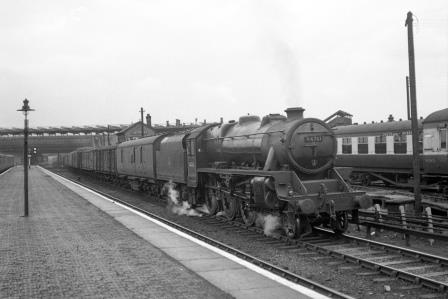 BR(M) 5MT class 44761 at Willesden Junction Station, Greater London with an up vans service on Wednesday 20 Aug 1952 - J.H.W. Kent [090469]