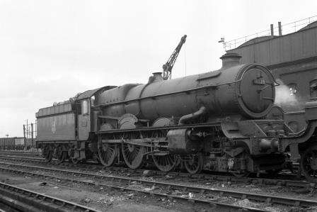 BR(W) King class 6028 'King George VI' at Old Oak Common Shed, Greater London on Wednesday 20 Aug 1952 - J.H.W. Kent [090472]