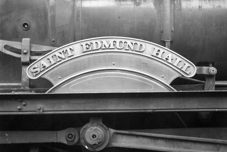 BR(W) Hall class 5960 'Saint Edmund Hall' at Old Oak Common Shed, Greater London on Wednesday 20 Aug 1952 - J.H.W. Kent [090473]
