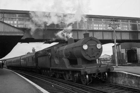 BR(S) L12 class 30415 at Fratton Station, Hampshire with an Eastleigh - Portsmouth service on Thursday 21 Aug 1952 - J.H.W. Kent [090504]