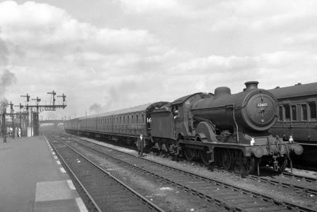 BR(E) D16 class 62607 at Cambridge Station, Cambridgeshire on Saturday 23 Aug 1952 - J.H.W. Kent [090525]