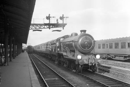 BR(E) D16 class 62614 at Cambridge Station, Cambridgeshire with an Empty stock on Saturday 23 Aug 1952 - J.H.W. Kent [090530]