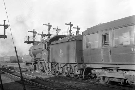 BR(E) D16 class 62585 at Cambridge, Cambridgeshire on Saturday 23 Aug 1952 - J.H.W. Kent [090532]