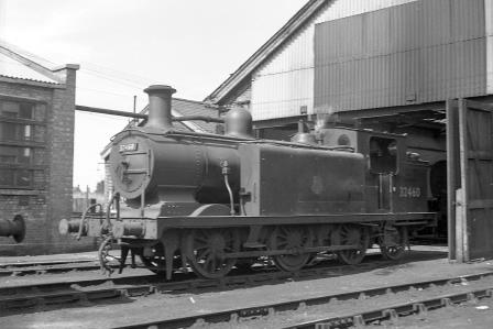 BR(S) E3 class 32460 at Eastleigh Shed, Hampshire on Wednesday 27 Aug 1952 - J.H.W. Kent [090550]