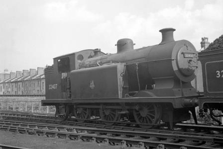 BR(S) E6X class 32407 at Norwood Junction Shed, Greater London on Saturday 04 Oct 1952 - J.H.W. Kent [090637]