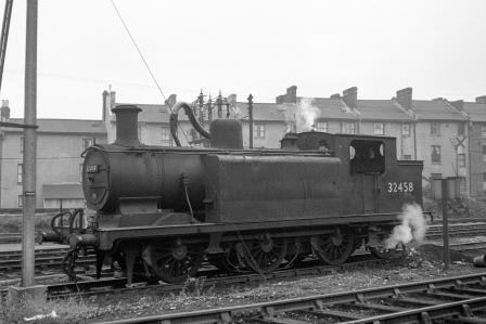 BR(S) E3 class 32458 at Norwood Junction Shed, Greater London on Saturday 04 Oct 1952 - J.H.W. Kent [090642]