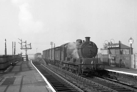 BR(E) J20 class 64682 at South Tottenham Station, Greater London on Saturday 11 Oct 1952 - J.H.W. Kent [090653]