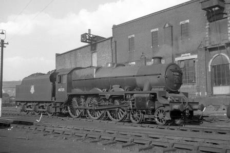 BR(M) Jubilee class 45725 'Repulse' at Kentish Town Shed, Greater London on Saturday 11 Oct 1952 - J.H.W. Kent [090659]