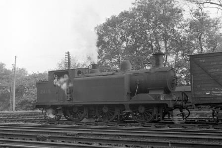 BR(S) E4 class 2485 at Opposite Preston Park Pullman Car Works, East Sussex on Sunday 19 Oct 1952 - J.H.W. Kent [090674]