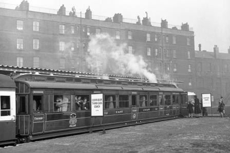 On Display. in Oct 1952 - J.H.W. Kent [090679]
