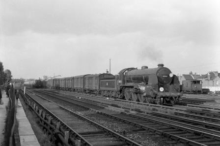 BR(S) H15 class 30522 at Wimbledon, Greater London with a down Bournemouth Line Vans service on Saturday 30 May 1953 - J.H.W. Kent [090866]