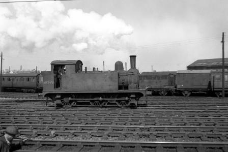 BR(E) J67 class 68520 at Stratford, Greater London on Saturday 12 May 1951 - J.H.W. Kent [091331]
