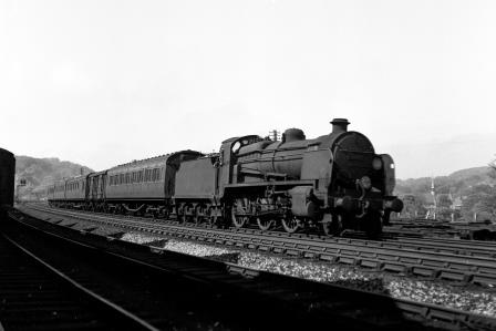 BR(S) N class 31817 passing Preston Park Pullman Car Works, East Sussex with a Birkenhead - Brighton service on Thursday 24 May 1951 - J.H.W. Kent [091368]