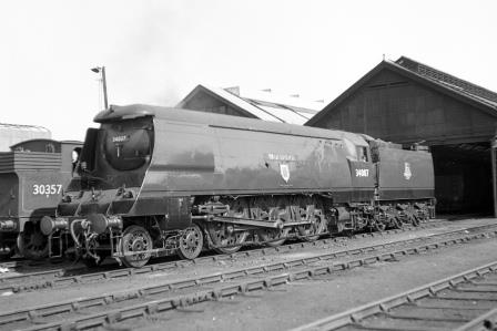 BR(S) West Country class 34007 'Wadebridge' at Eastleigh Shed, Hampshire on Saturday 02 Jun 1951 - J.H.W. Kent [091386]