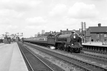 BR(S) King Arthur class 30772 'Sir Percivale' at Tonbridge Station, Kent with a Charing Cross - Kent Coast service on Saturday 16 Jun 1951 - J.H.W. Kent [091407]