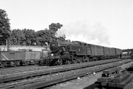 BR(S) 4P class 42093 passing Preston Park Pullman Car Works, East Sussex with an up Vans service on Wednesday 20 Jun 1951 - J.H.W. Kent [091422]
