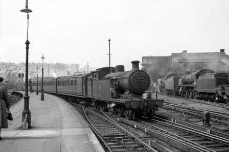 BR(S) I3 class 32075 at Arriving at Brighton Station, East Sussex with a Horsham - Brighton service on Sunday 15 Jul 1951 - J.H.W. Kent [091491]