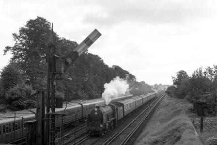 BR(S) Schools class 30910 'Merchant Taylors' approaching Bromley South, Greater London with a Ramsgate - Victoria service on Saturday 02 Aug 1958 - J.H.W. Kent [092024]