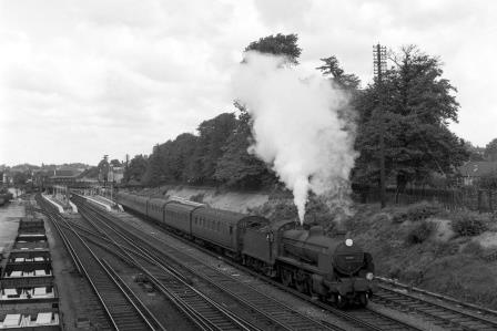 BR(S) N class 31861 at Bromley South Station, Greater London with a Victoria - Ramsgate service on Saturday 02 Aug 1958 - J.H.W. Kent [092027]
