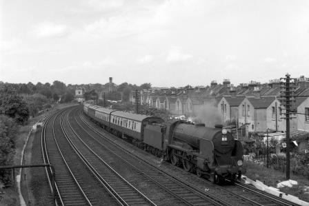 BR(S) Schools class 30910 'Merchant Taylors' between Shortlands and Bromley South, Greater London with a Victoria - Ramsgate service on Saturday 02 Aug 1958 - J.H.W. Kent [092037]