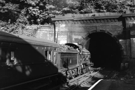 BR(S) E1 class 31019 at Sydenham Hill Station, Greater London with a down service on Saturday 02 Aug 1958 - J.H.W. Kent [092050]