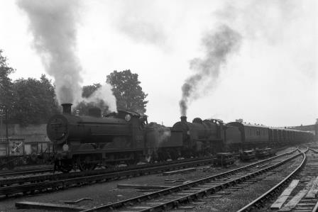 BR(S) C2X class 32529 & BR(S) N class 31851 passing Preston Park Pullman Car Works, East Sussex with an up Vans service on Friday 01 Aug 1958 - J.H.W. Kent [092053]