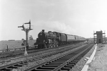 BR Std 4MT class 75066 west of Swanley, Kent with a Ramsgate - Victoria service on Saturday 30 Aug 1958 - J.H.W. Kent [092070]