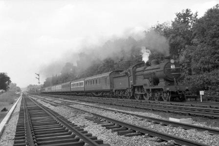 BR(S) D1 class 31545 approaching Swanley, Kent with a Victoria - Ramsgate service on Saturday 30 Aug 1958 - J.H.W. Kent [092074]