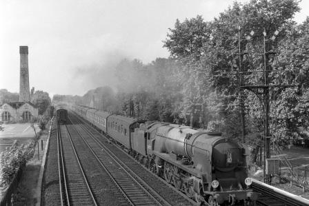 BR(S) West Country class 34027 'Taw Valley' at Shortlands, Greater London with a Victoria - Dover Marine Boat Train on Saturday 30 Aug 1958 - J.H.W. Kent [092084]