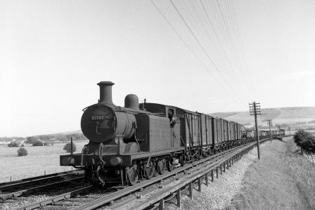 BR(S) E4 class 32507 at Southerham Junction, East Sussex with a Westbound Goods on Saturday 06 Sep 1958 - J.H.W. Kent [092096]