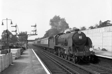 BR(S) King Arthur class 30803 'Sir Harry le Fise Lake' at Bickley Station, Greater London with the 11.35am Victoria - Ramsgate service on Saturday 13 Sep 1958 - J.H.W. Kent [092106]