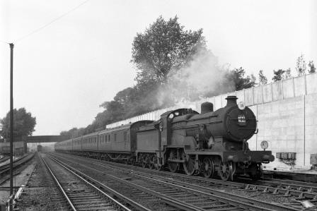 BR(S) D1 class 31749 at Bickley, Greater London with the 11.46am Victoria - Ramsgate service on Saturday 13 Sep 1958 - J.H.W. Kent [092107]