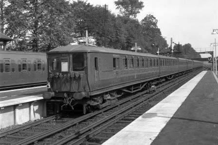 BR(S) Class 4-SUB 4511 at Bromley South Station, Greater London with a down service on Saturday 13 Sep 1958 - J.H.W. Kent [092109]