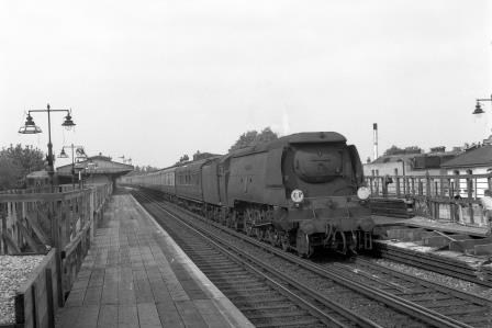 BR(S) Battle of Britain class 34082 '615 Squadron' at Shortlands Station, Greater London with a Victoria - Dover Marine or Folkestone Harbour Boat Train on Saturday 27 Sep 1958 - J.H.W. Kent [092130]