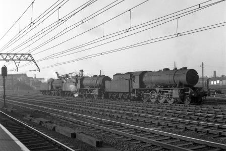 BR WD class 90256 & BR WD class 90294 & BR(E) J39 class 64957 at Stratford, Greater London on Saturday 08 Nov 1958 - J.H.W. Kent [092156]