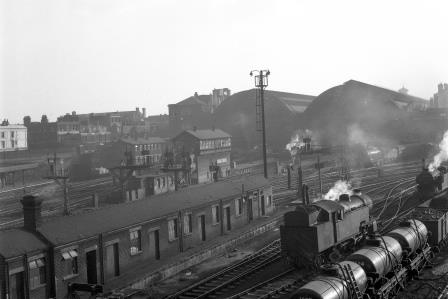 BR L1 class 67746 at King's Cross, Greater London on Saturday 08 Nov 1958 - J.H.W. Kent [092158]