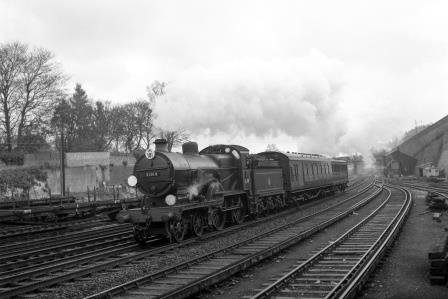 BR(S) E1 class 31019 passing Preston Park Pullman Car Works, East Sussex with an up Inspection Saloon service on Wednesday 12 Nov 1958 - J.H.W. Kent [092167]