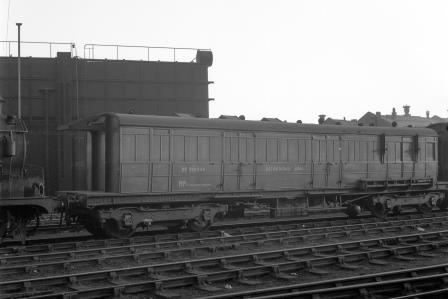 BR(E) DE320034 at Stratford Shed, Greater London on Saturday 28 Feb 1959 - J.H.W. Kent [092263]