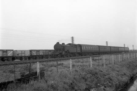 BR(E) L1 class 67730 approaching Angel Road, Greater London with an up Passenger service on Saturday 14 Mar 1959 - J.H.W. Kent [092274]