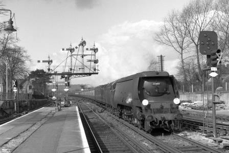 BR(S) Merchant Navy class 35001 'Channel Packet' at Beckenham Junction Station, Greater London with a Victoria - Dover Marine or Folkestone Harbour service on Easter Saturday 28 Mar 1959 - J.H.W. Kent [092315]