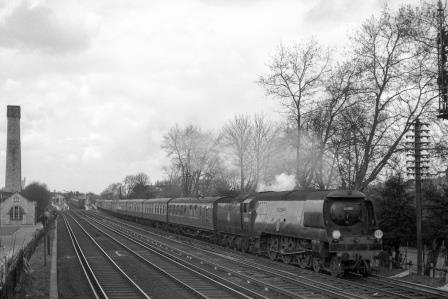 BR(S) Battle of Britain class 34089 '602 Squadron' at Shortlands, Greater London with a Victoria - Dover Marine or Folkestone Harbour service on Easter Saturday 28 Mar 1959 - J.H.W. Kent [092323]