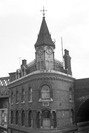 Brixton, Greater London on Easter Saturday 28 Mar 1959 - J.H.W. Kent [092334]