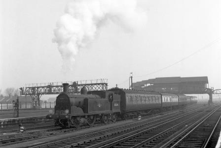 BR(S) M7 class 30241 at Clapham Junction Station, Greater London with an Empty Stock from Waterloo on Saturday 04 Apr 1959 - J.H.W. Kent [092350]