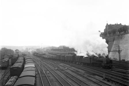BR(S) N class 31402 near Lovers Walk Sidings, Brighton, East Sussex with a Northbound Goods in Apr / May 1962 - J.H.W. Kent [093249]