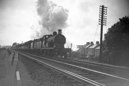 BR(S) D class 31729 & BR(S) E4 class 32566 at Aldrington Halt?, East Sussex with a Lancing Works - Brighton "Lancing Belle" workers service on Tuesday 16 Jun 1953 - J.H.W. Kent [093967]