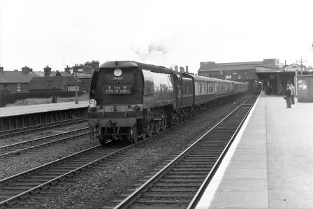 BR(S) West Country class 34097 'Holsworthy' at Tonbridge Station, Kent with the up "The Man of Kent" on Saturday 08 Jun 1957 - J.H.W. Kent [094461]