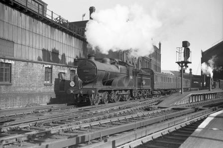 BR(S) L class 31763 at Brighton Station, East Sussex with a Tonbridge departure on Saturday 12 Apr 1958 - J.H.W. Kent [094567]