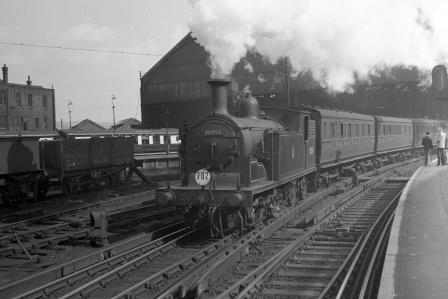 BR(S) M7 class 30050 at Brighton Station, East Sussex with a Horsham departure on Easter Monday 19 Apr 1954 - J.H.W. Kent [094665]